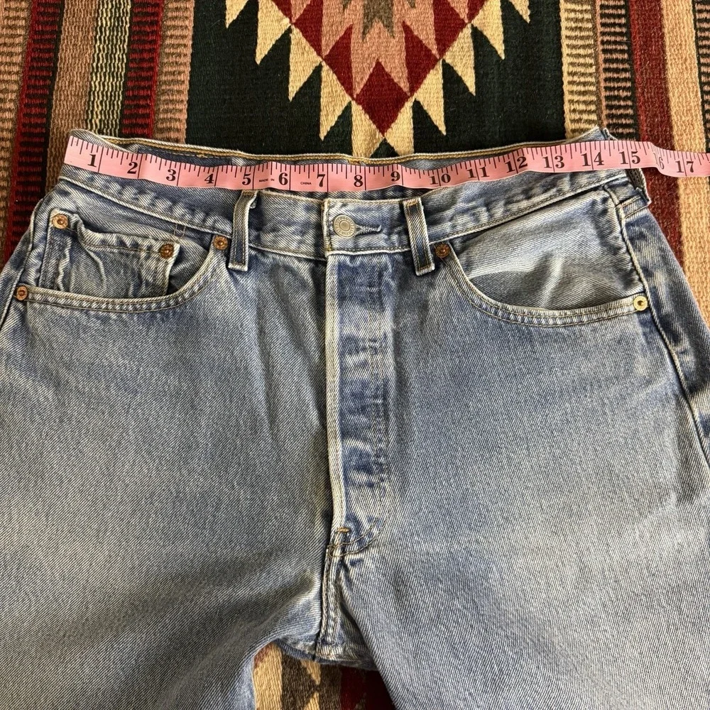 Vintage 90s Levi's 501XX Jeans Sz 32x32 Blue Straight Leg Button Fly Grunge
